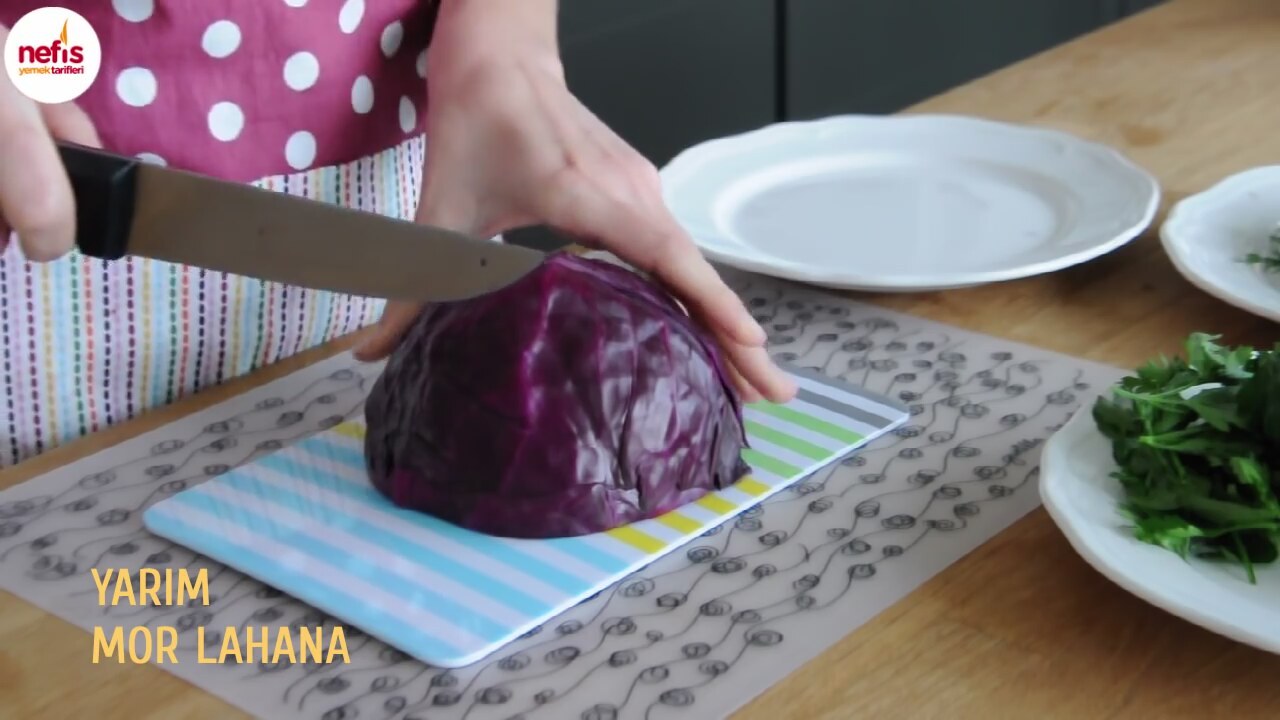 Turşu Tadında Mor Lahana Salatası Videosu Turşu Tadında Mor Lahana Salatası Videosu