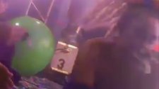 Yediği Önünde Yemediği Arkasında Olan Miley Cyrus