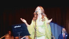 Nazlı Öksüz - Bir Fırtına Tuttu Bizi Nazlı Öksüz - Bir Fırtına Tuttu Bizi