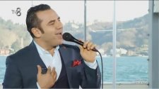 Ferhat Göçer - Dance Me To The End Of Love (Canlı Performans - Şeffaf Oda)