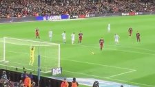 Messi'den Cruyff Penaltısı (Tribün Çekimi)