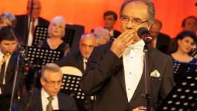 Vedat Çetinkaya - Gurbet İçimde Bir Ok Her Şey Bana Yabancı Vedat Çetinkaya - Gurbet İçimde Bir Ok Her Şey Bana Yabancı