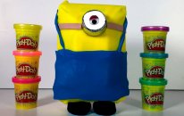 Gıant Mınıons 6 Surprise Eggand Play Doh
