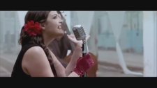 Caro Emerald'dan Mesaj Var! A Message From Caro Emerald!