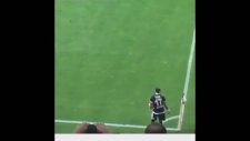 Quaresma Hakeme Kırmızı Kart Gösterdi