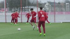 Thomas Müller'in Megafon İle Antrenman Yaramazlığı