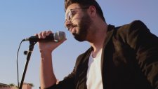 Ahmed Chawki - Tsunami