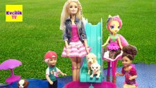 Barbie ve Ailesi Fluttershy'ın Havuzlu Köpek Eğitim Evinde - EvcilikTV Evcilik Oyunları