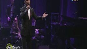 Bekir Ünlüataer - Gece Kirpikli Kadın {Zeki Müren'in Anısına} Bekir Ünlüataer - Gece Kirpikli Kadın {Zeki Müren'in Anısına}