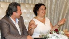 Gelin Nikah Masasında Gülme Krizine Girerse