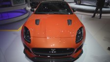 2016 Cenevre Otomobil Fuarı - 2017 Jaguar F-Type Svr