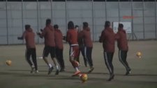 Sivasspor'da Halaylı Antrenman (Kasımpaşa Maçının Hazırlıkları)