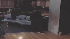 Wesley Sneijder Tek Atışta İşi Bitirdi!