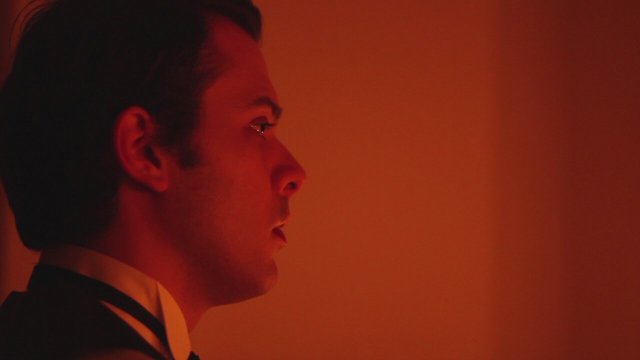 Woman in the Paint (2015) Fragman
