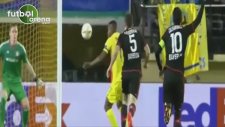 Cedric Bakambu'nun Gecesi! 2 Gol Attı...