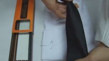 En Kolay Kravat Nasıl Bağlanır