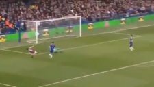 Andy Carroll'un Chelsea'ye Attığı Gol