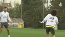 Real Madrid'in Yıldızlarından İlginç Paslaşmalar
