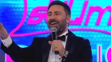 İzzet Yıldızhan - Güldür Yüzümü (İşte Benim Stilim Canlı Performans)