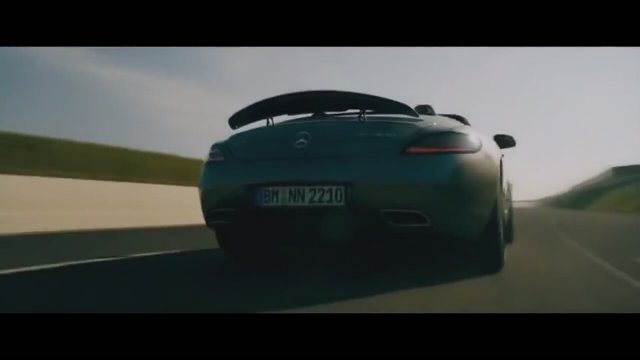 Collide (2016) Fragman