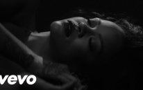 Kiss It Better - Rihanna - (Teaser) (Explicit)