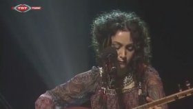 Özlem Taner - Seni Seven Sevmesini Bilmemiş Özlem Taner - Seni Seven Sevmesini Bilmemiş