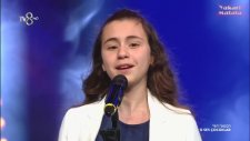 Beyza Gülsüm Mısırlı - Rüya Gibi Uçan (O Ses Çocuklar Türkiye 31 Mart Perşembe 2016)