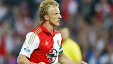 Gün Geçtikçe Gençleşen Adam Dirk Kuyt!