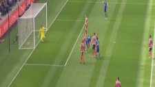 Wes Morgan'ın Golüyle Leicester City Öne Geçti
