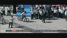 Kenan Sofuoğlu Tekerleksiz Bisiklet İle Şov Yaptı!