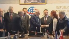 Binali Yıldırım - Niye Çalıyorlar Kardeşim Gelsin İstesinler!