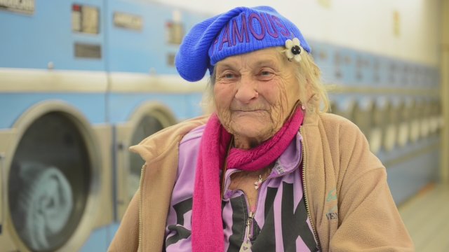 Queen Mimi (Fragman)