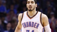 Enes Kanter'den Dallas'a 16 Sayı!