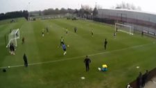 Tomkins'inn Antrenmanda Attığı Muhteşem Gol