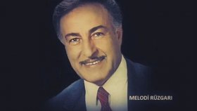 Yaşar Özel - Bizden Geçti Güzelim Artık O Büyük Aşklar Yaşar Özel - Bizden Geçti Güzelim Artık O Büyük Aşklar