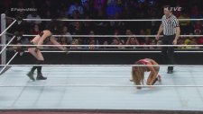 Paige vs. Nikki Bella - WWE