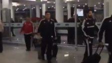 Beşiktaş'a İzmir'de Çılgın Karşılama!