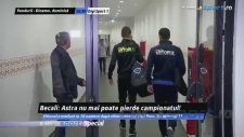 Hagi Futbolcusunu Kameraların Önünde Fırçaladı