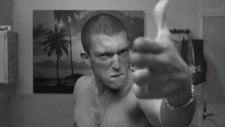 La Haine - Banyo Sahnesi (Vinz)