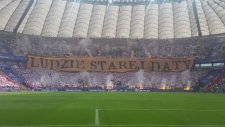 Gösteri Yapacağız Diye Tribünü Yaktılar!