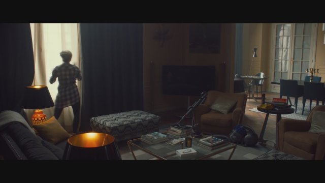 Adopte Un Veuf - Fragman