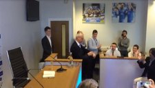 Ranieri basın toplantısında alkışlarla karşılandı