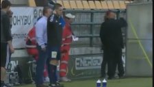 Kafası Güzel Hakem Kariyerini Bitirdi! - Sporx
