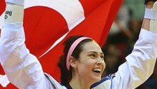 Tekvandoda İrem Yaman Avrupa Şampiyonu Oldu