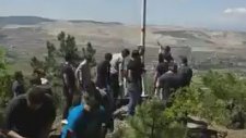 Bayrak Dikilmesi Çok Güzel Olay da...