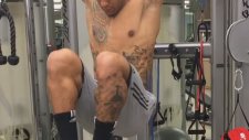 Felipe Melo'dan Güç Gösterisi!