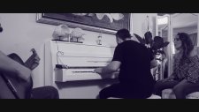 Ziynet Sali - Gel Barışalım Artık (Akustik Canlı Performans)