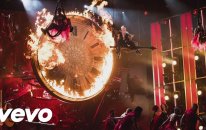 P!nk - Just Like Fire (2016 Billboard Music Awards Performance)