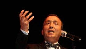 Vedat Kaptan Yurdakul - Ellere Uzaktan Bak Bana Yakın Gel Vedat Kaptan Yurdakul - Ellere Uzaktan Bak Bana Yakın Gel