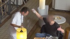 Acil Servis - Rémi Gaillard